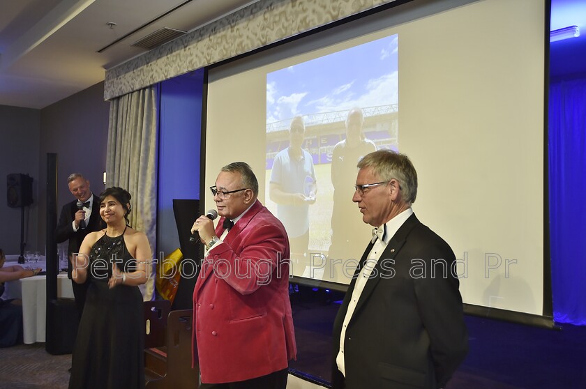 DAL6309 
 Peterborough Community Business Awards at the Marriott Hotel. Gez Chetal with Mike Greene, Wayne Fitzgerald and Paul Bristow