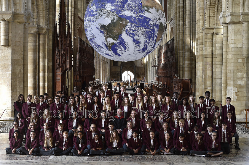 METP-13-09-19-DL315 
 The King's School speechday 2019 at Peterborough Cathedral. 
 Keywords: JPiMedia Ltd resell